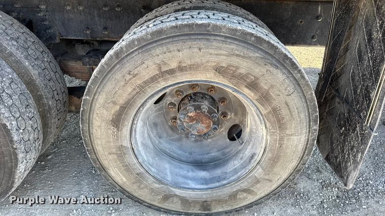 image for item DW6675 2009 International 7500 dump truck