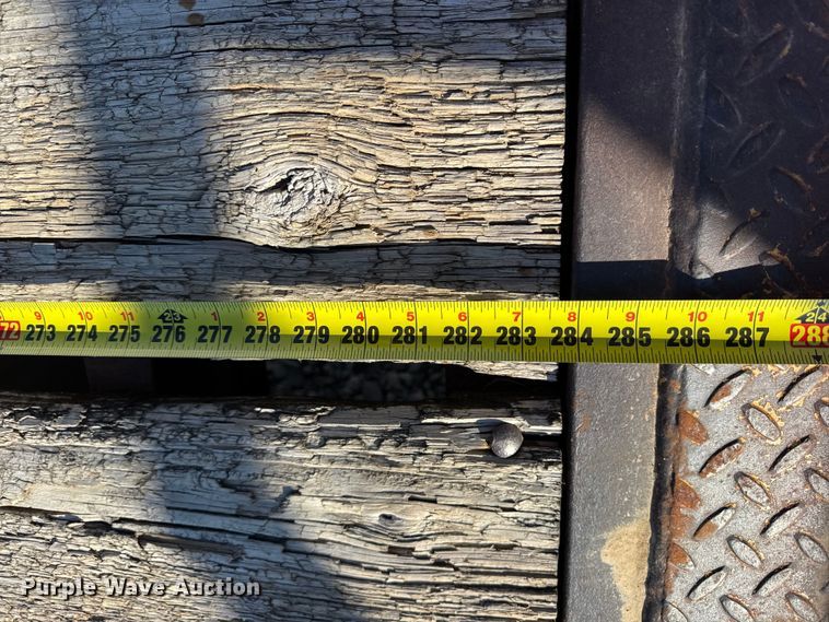 image for item DW6677 1998 Butler Trailer Mfg. B-3030-FD equipment trailer