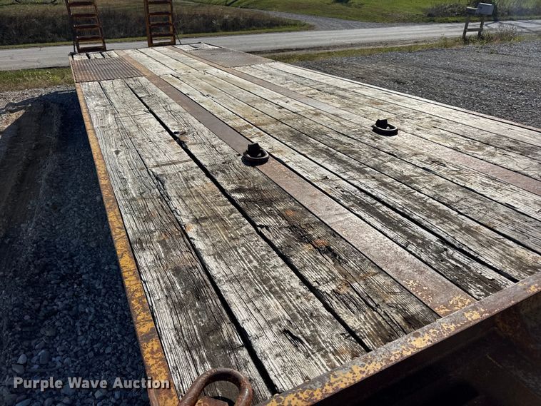 image for item DW6677 1998 Butler Trailer Mfg. B-3030-FD equipment trailer