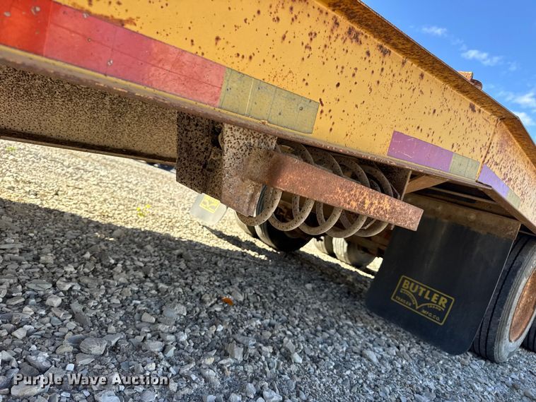image for item DW6677 1998 Butler Trailer Mfg. B-3030-FD equipment trailer