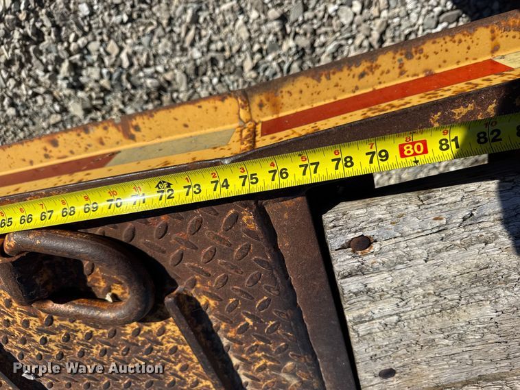 image for item DW6677 1998 Butler Trailer Mfg. B-3030-FD equipment trailer