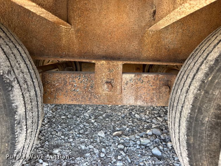 image for item DW6677 1998 Butler Trailer Mfg. B-3030-FD equipment trailer