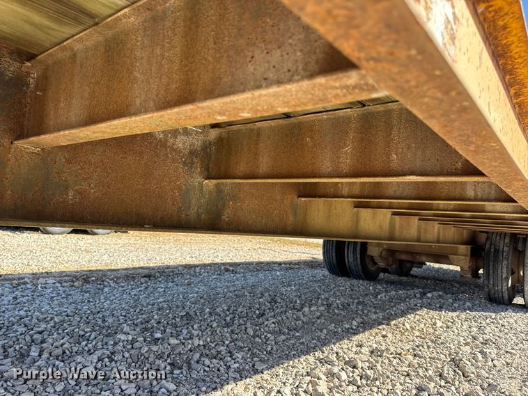 image for item DW6677 1998 Butler Trailer Mfg. B-3030-FD equipment trailer