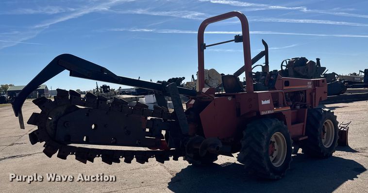 image for item DW6751 1999 Ditch Witch 8020T trencher