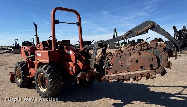 image for item DW6751 1999 Ditch Witch 8020T trencher