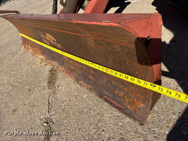 image for item DW6751 1999 Ditch Witch 8020T trencher