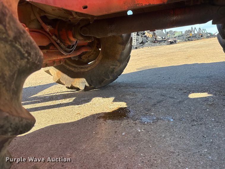 image for item DW6751 1999 Ditch Witch 8020T trencher