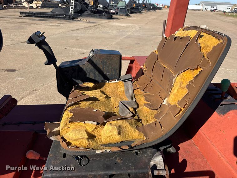 image for item DW6751 1999 Ditch Witch 8020T trencher