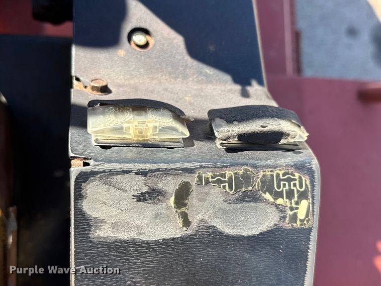 image for item DW6751 1999 Ditch Witch 8020T trencher