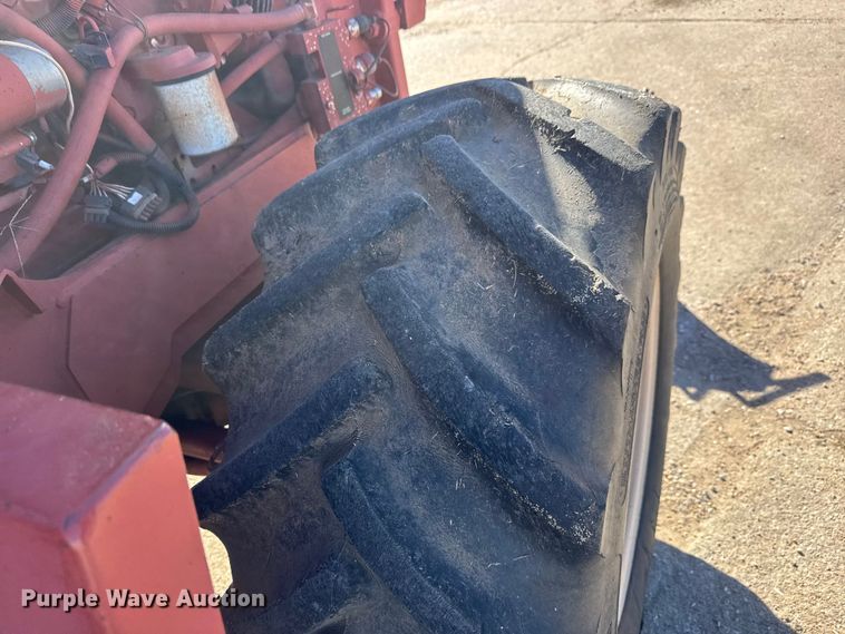 image for item DW6751 1999 Ditch Witch 8020T trencher