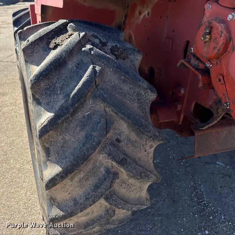 image for item DW6751 1999 Ditch Witch 8020T trencher