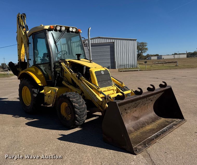 image for item DW6754 2004 New Holland LB90B backhoe