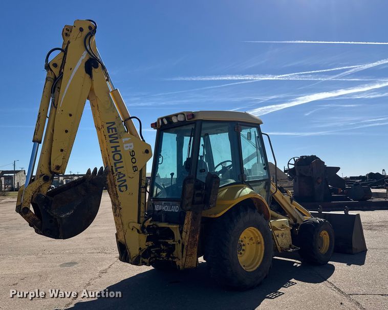 image for item DW6754 2004 New Holland LB90B backhoe