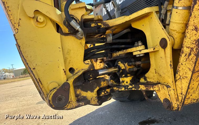 image for item DW6754 2004 New Holland LB90B backhoe