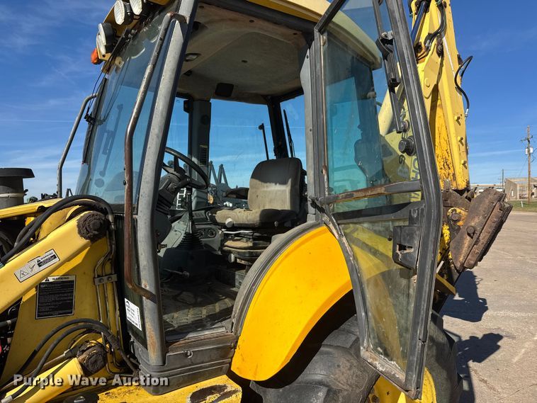 image for item DW6754 2004 New Holland LB90B backhoe