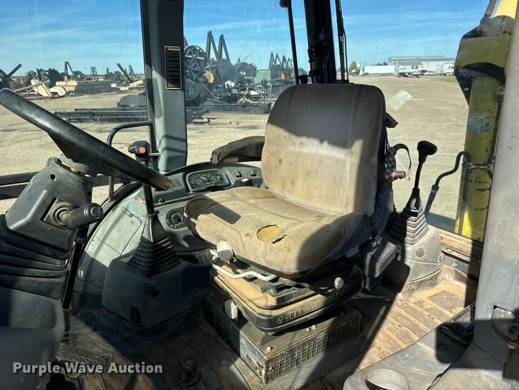 image for item DW6754 2004 New Holland LB90B backhoe