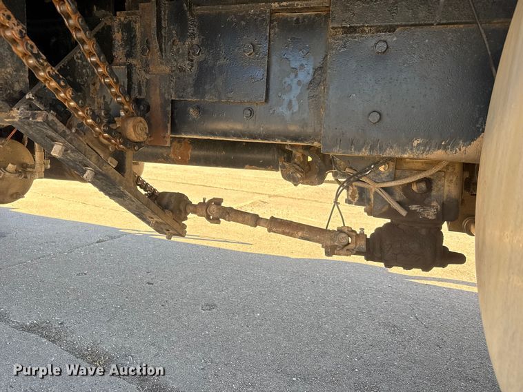 image for item DW6755 2001 Kenworth T800 winch truck