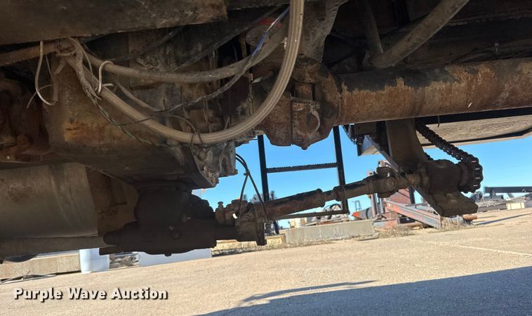 image for item DW6755 2001 Kenworth T800 winch truck