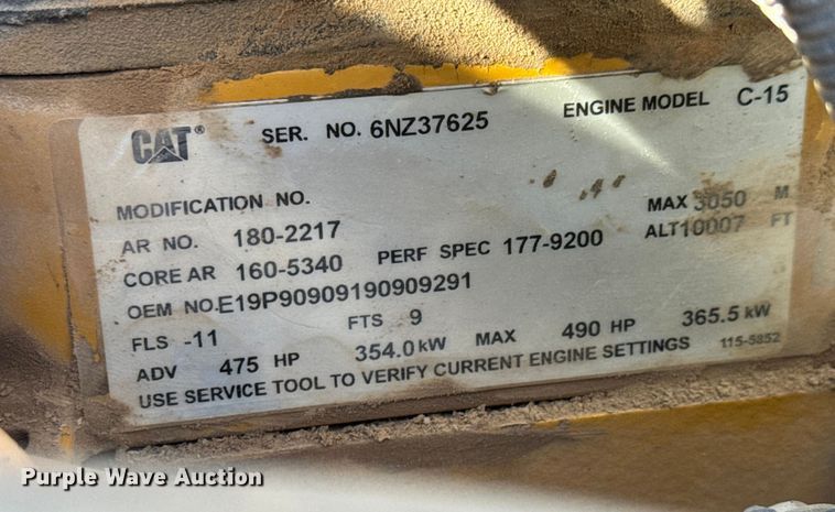 image for item DW6755 2001 Kenworth T800 winch truck