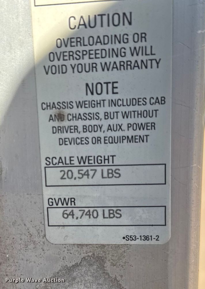 image for item DW6755 2001 Kenworth T800 winch truck