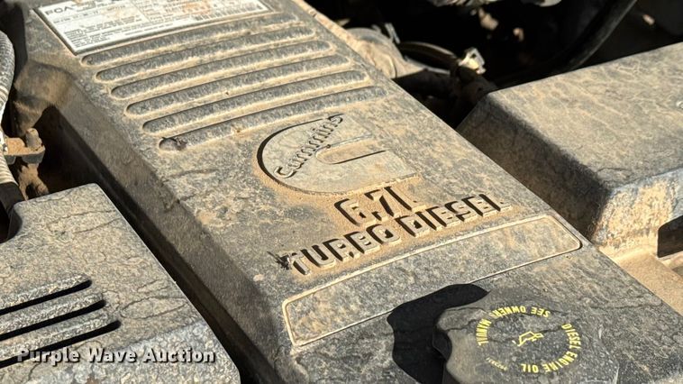 image for item DW6760 2018 RAM 5500HD winch truck