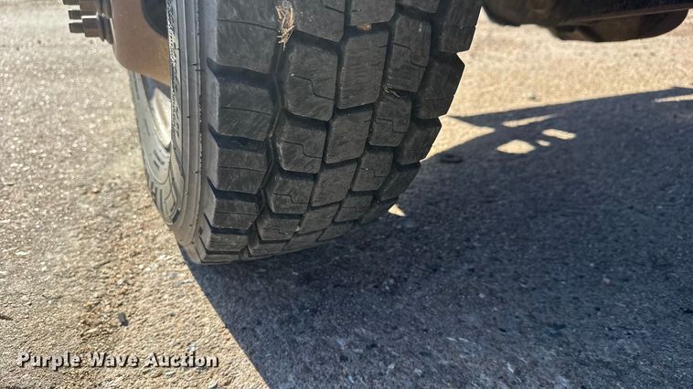 image for item DW6760 2018 RAM 5500HD winch truck