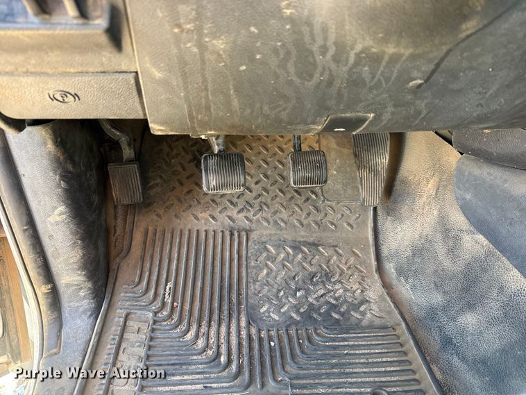 image for item DW6763 2012 Dodge Ram 5500HD winch truck