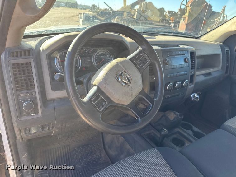 image for item DW6763 2012 Dodge Ram 5500HD winch truck