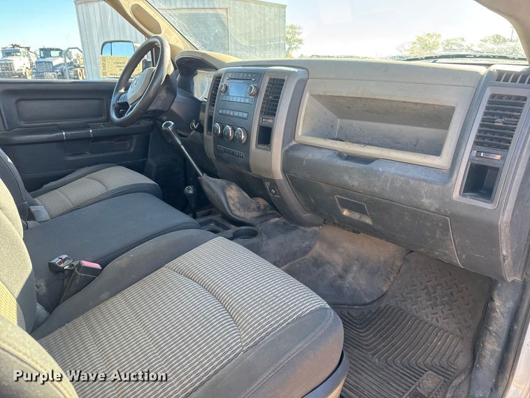 image for item DW6763 2012 Dodge Ram 5500HD winch truck