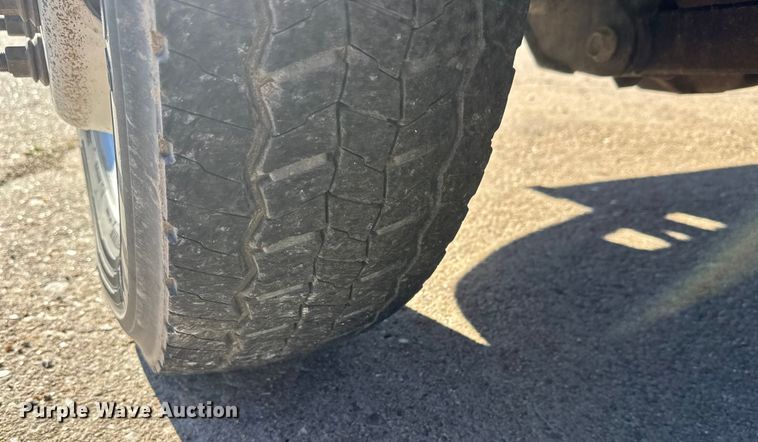 image for item DW6763 2012 Dodge Ram 5500HD winch truck