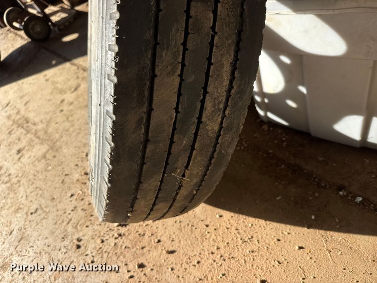 image for item DW6763 2012 Dodge Ram 5500HD winch truck