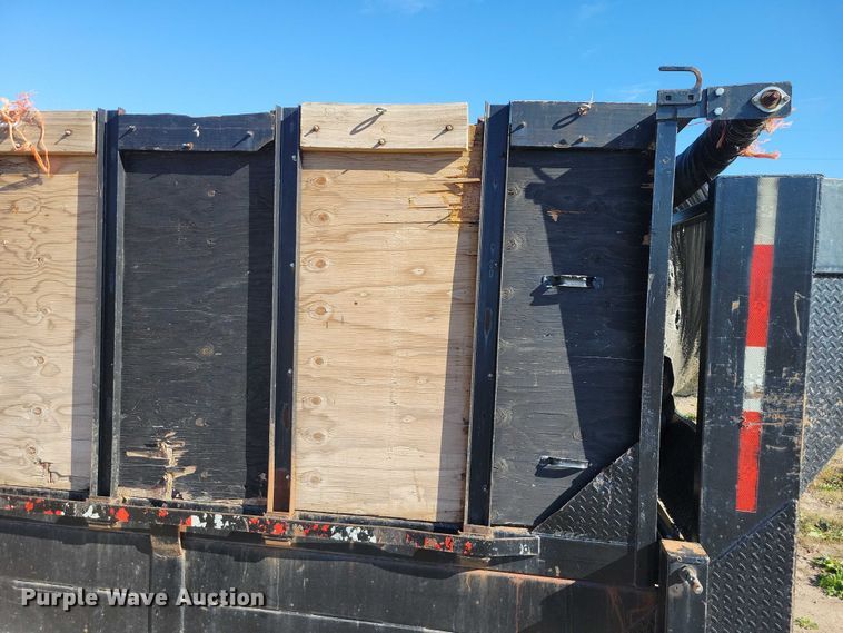 image for item DX6577 2017 Texas Pride DY72021KGN dump trailer