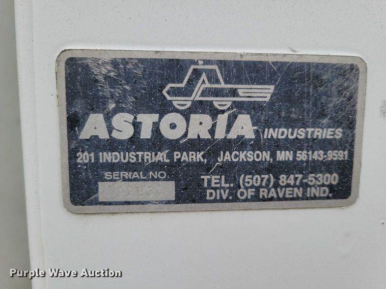 image for item DX6592 2000 Chevrolet  C7500 digger derrick truck