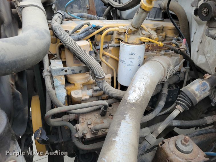 image for item DX6592 2000 Chevrolet  C7500 digger derrick truck