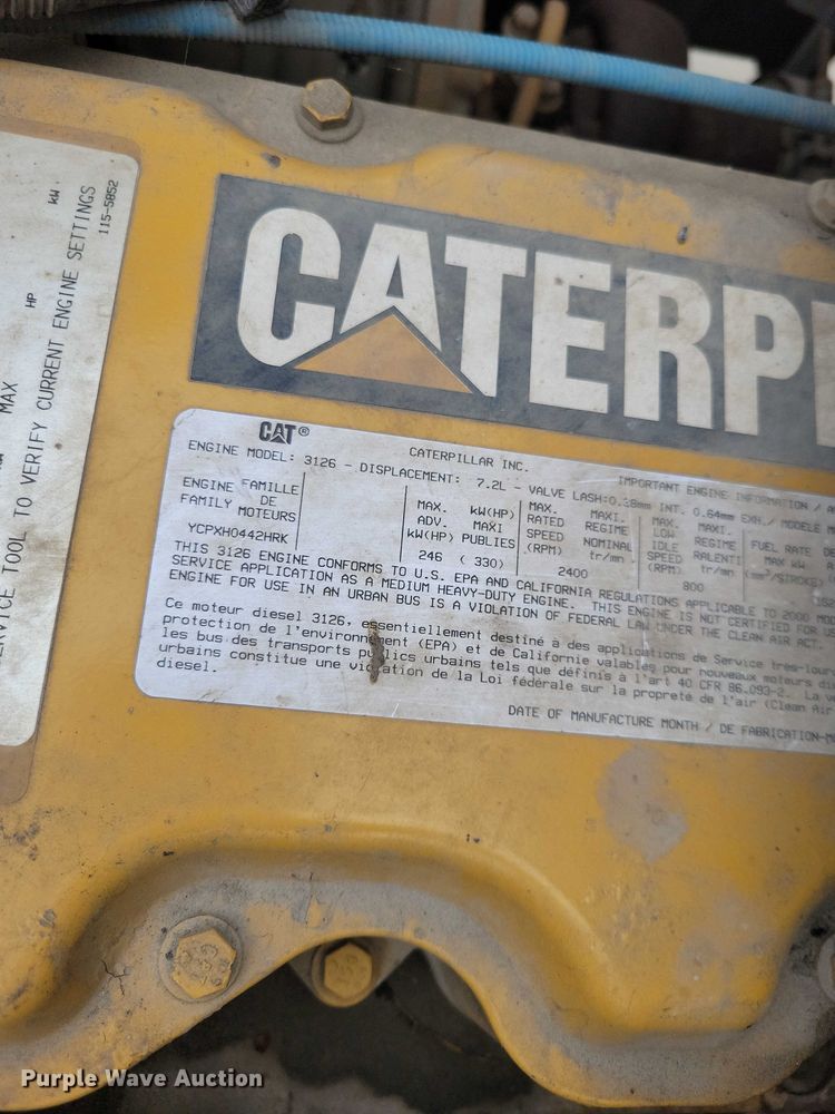 image for item DX6592 2000 Chevrolet  C7500 digger derrick truck