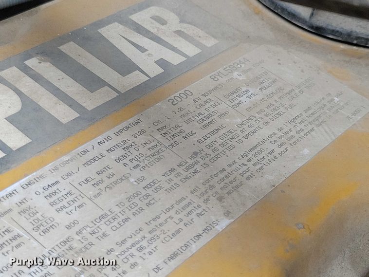 image for item DX6592 2000 Chevrolet  C7500 digger derrick truck