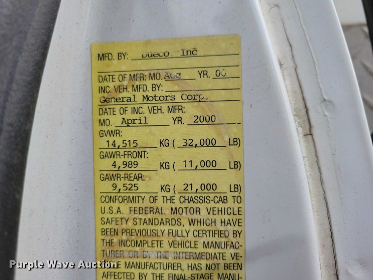 image for item DX6592 2000 Chevrolet  C7500 digger derrick truck