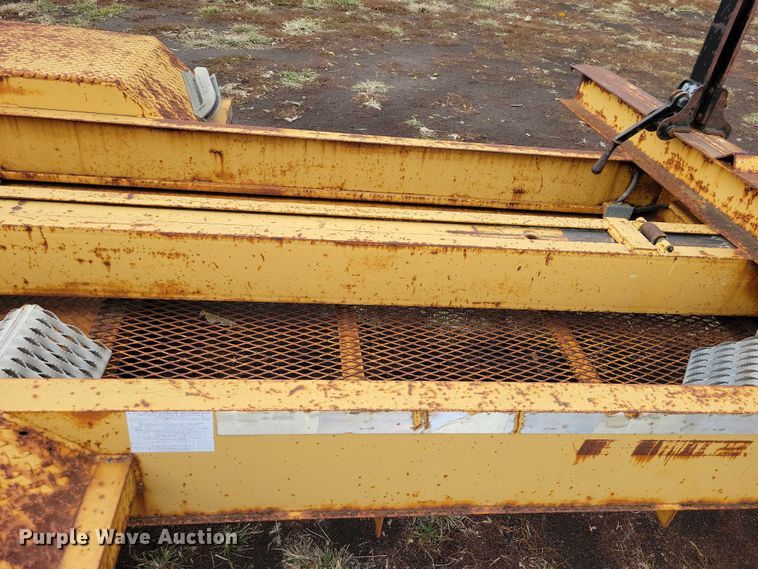 image for item DX6594 2004 Lane pole trailer