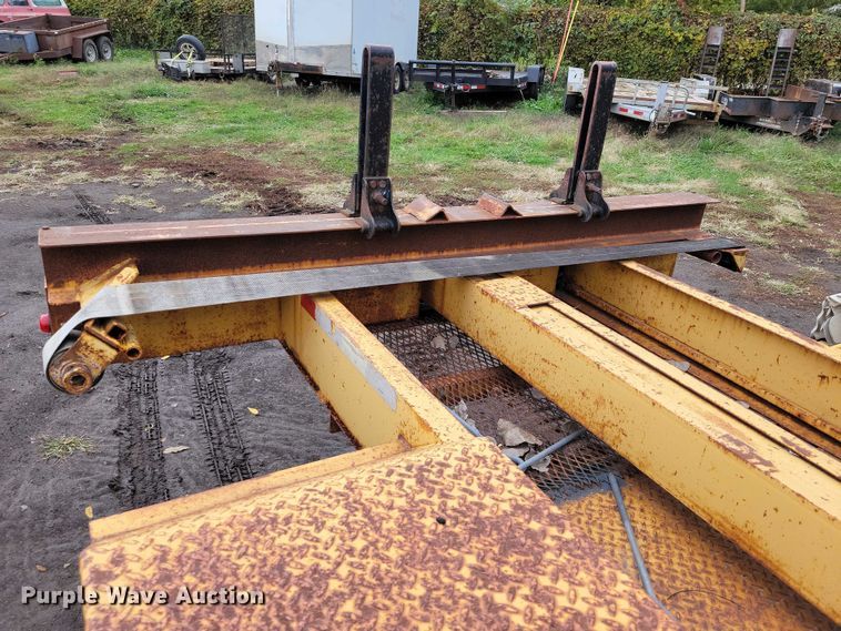 image for item DX6594 2004 Lane pole trailer