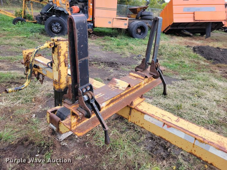 image for item DX6594 2004 Lane pole trailer