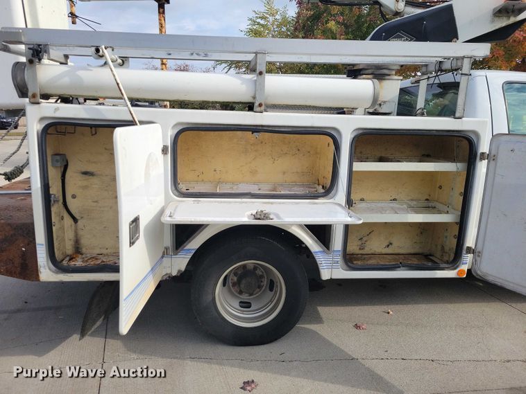 image for item DX6595 2011 Ford F350 Super Duty  bucket truck