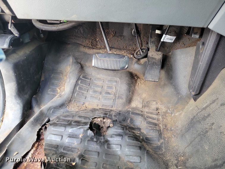 image for item DX6595 2011 Ford F350 Super Duty  bucket truck