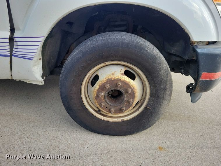 image for item DX6595 2011 Ford F350 Super Duty  bucket truck