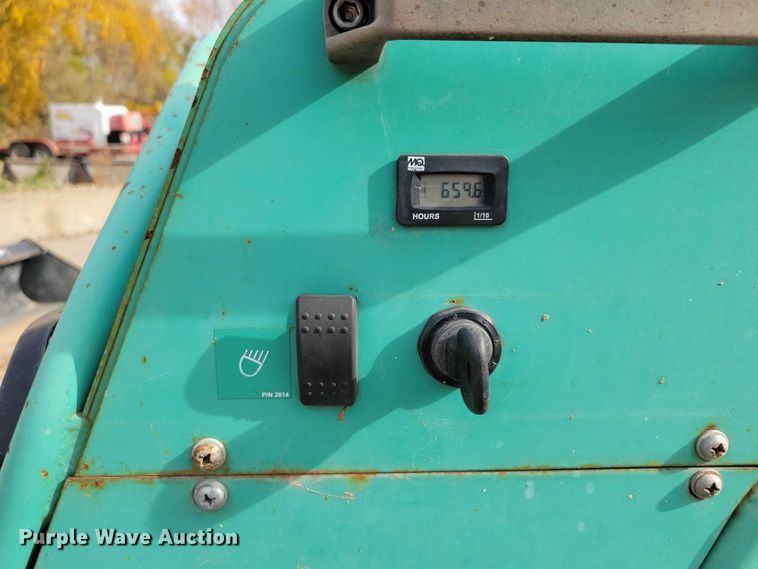 image for item DX6630 2012 Multiquip HTX power trowel