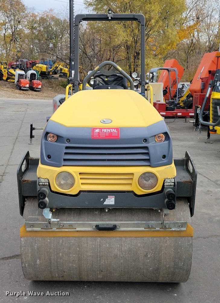 image for item DX6633 2017 Wacker Neuson RD 28 120 double drum vibratory roller