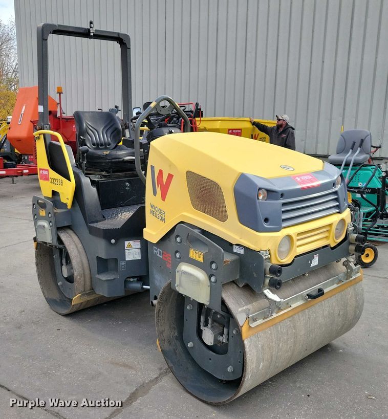image for item DX6633 2017 Wacker Neuson RD 28 120 double drum vibratory roller