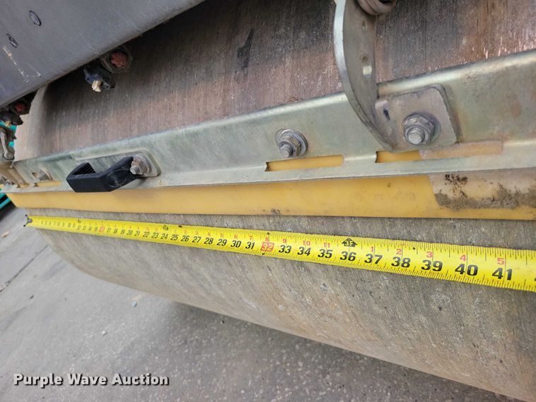 image for item DX6633 2017 Wacker Neuson RD 28 120 double drum vibratory roller