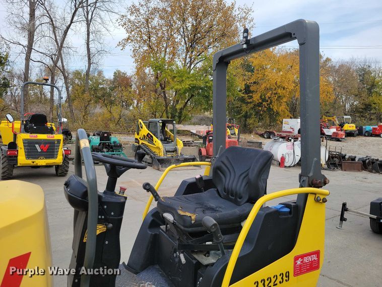 image for item DX6633 2017 Wacker Neuson RD 28 120 double drum vibratory roller