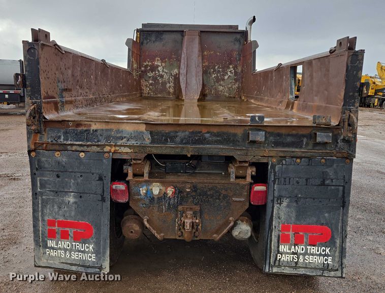 image for item DY1407 1999 Sterling Truck L7501 dump truck