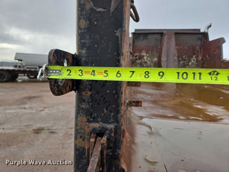 image for item DY1407 1999 Sterling Truck L7501 dump truck